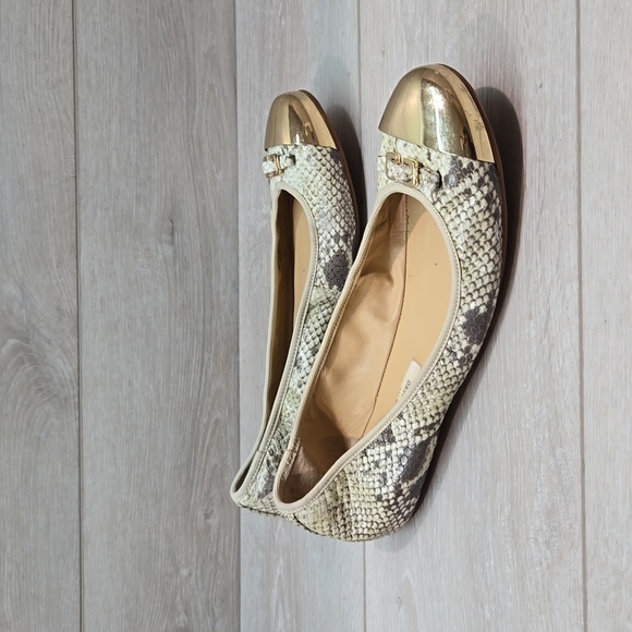 Diane Von Furstenberg Women Leather Snake print Loafer Ballet shoes sz 8.5M - Picture 1 of 12